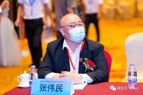 福建匯豐大通新材料科技有限公司營(yíng)銷(xiāo)總經(jīng)理張偉民先生 - 副本.jpg